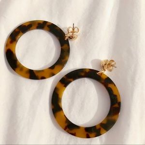 J. Crew Jewelry - J Crew Tortoise Leopard Hoop Earrings J. Crew Jewelry - J Crew Tortoise Leopard Hoop Earrings